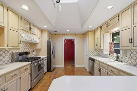 Kitchen - 2261 E 37th St, Tulsa, OK 74105 photo 5 of 5