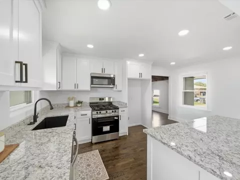 Kitchen - 9148 E Latimer Pl N, Tulsa, OK 74115 photo 4 of 4