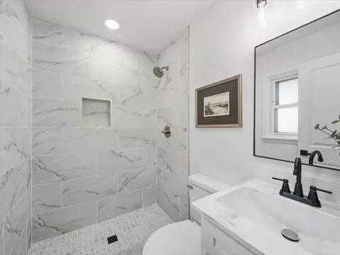 Bath - 9148 E Latimer Pl N, Tulsa, OK 74115 photo 2 of 2