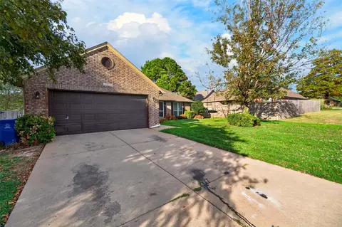 Exterior - 19733 E 45th St S, Broken Arrow, OK 74014 photo 2 of 8