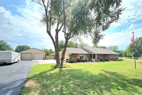 17410 E 89th Street North N, Owasso, OK 74055