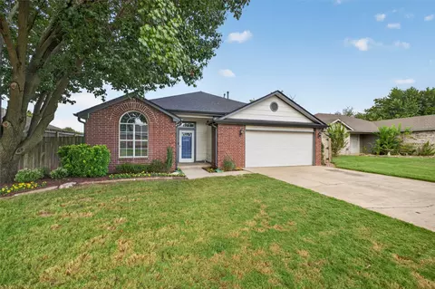 11912 S Gum Ave, Jenks, OK 74037