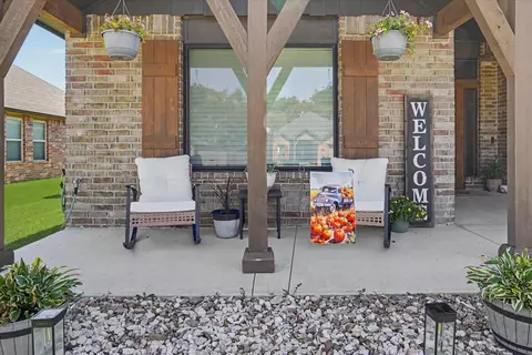 Exterior - 750 E 139th Pl, Glenpool, OK 74033 photo 7 of 9
