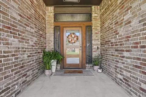 Entry Way - 750 E 139th Pl, Glenpool, OK 74033 photo 1 of 4