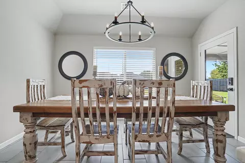 Dining - 750 E 139th Pl, Glenpool, OK 74033 photo 2 of 2