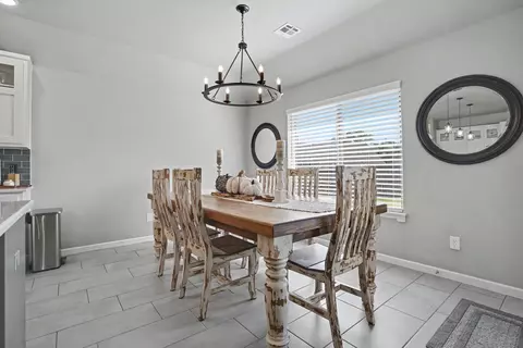 Dining - 750 E 139th Pl, Glenpool, OK 74033 photo 1 of 2