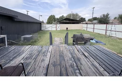 923 E Ave, Beaver, OK 72631 photo 2