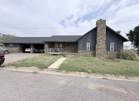 923 E Ave, Beaver, OK 72631