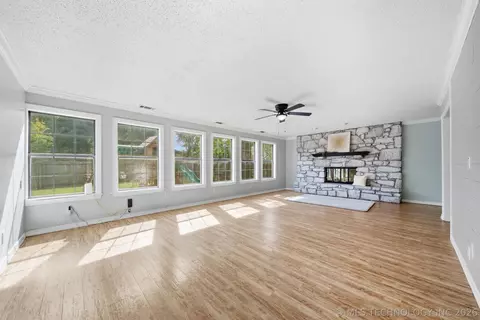 Living - 7316 E 85th St, Tulsa, OK 74133 photo 1 of 13