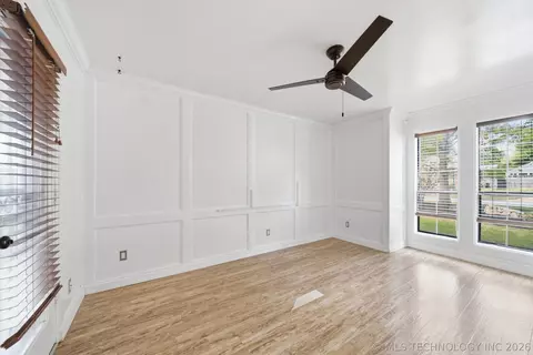 Living - 7316 E 85th St, Tulsa, OK 74133 photo 7 of 13