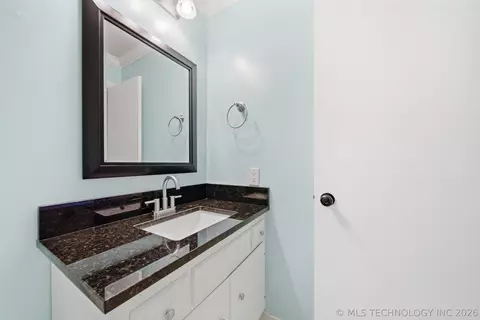 Bath - 7316 E 85th St, Tulsa, OK 74133 photo 1 of 4