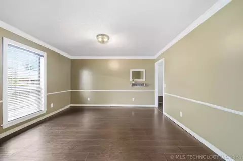 Living - 7316 E 85th St, Tulsa, OK 74133 photo 8 of 13