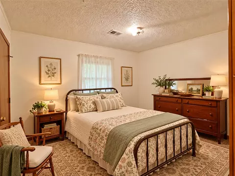 Bedroom - 602 NW 4th St, Checotah, OK 74426 photo 1 of 3