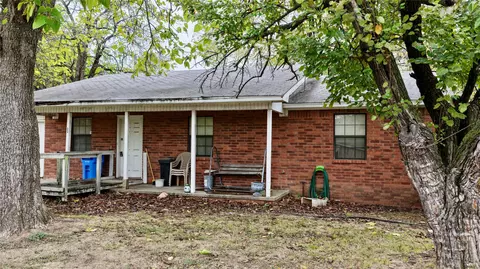 Exterior - 602 NW 4th St, Checotah, OK 74426 photo 2 of 10