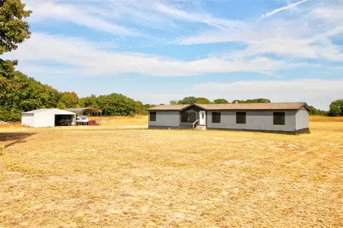 5924 Hummingbird, Kingston, OK 73439