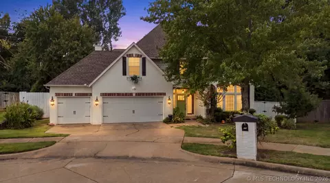 204 N Sweet Gum Ave, Broken Arrow, OK 74012