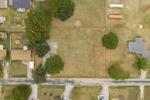 Higgins Street, Marietta, OK 73448