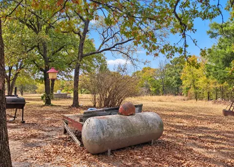 Exterior - 215 Dozer Bnd, Eufaula, OK 74432 photo 6 of 7