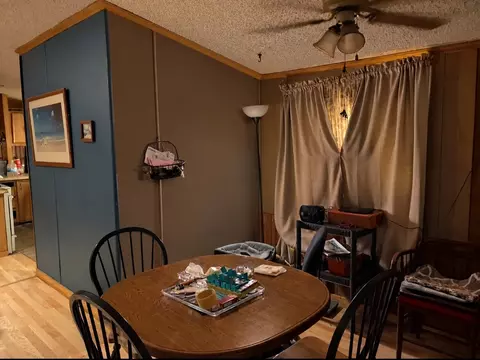 Dining - 215 Dozer Bnd, Eufaula, OK 74432 photo 1 of 2