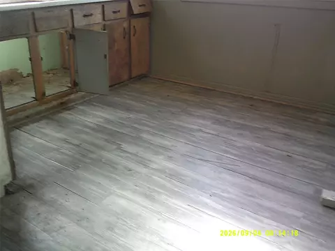 421 W Birch St, Barnsdall, OK 74002 photo 3
