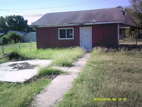 421 W Birch St, Barnsdall, OK 74002 photo 4