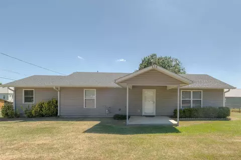 216 SW 4th, Checotah, OK 74426