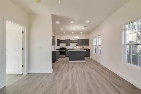Entry Way - 502 N Broadway St, Checotah, OK 74426 photo 1 of 4
