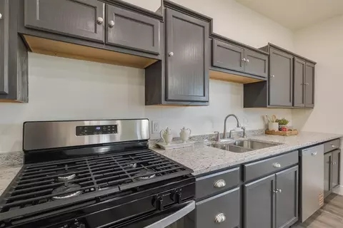 Kitchen - 502 N Broadway St, Checotah, OK 74426 photo 9 of 9