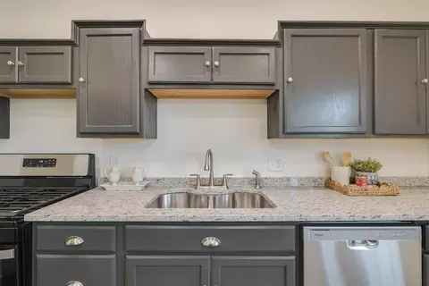 Kitchen - 502 N Broadway St, Checotah, OK 74426 photo 6 of 9