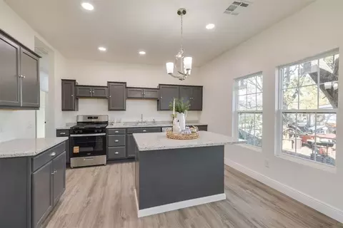 Kitchen - 502 N Broadway St, Checotah, OK 74426 photo 4 of 9