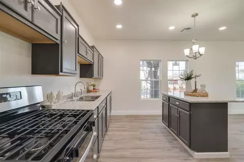 Kitchen - 502 N Broadway St, Checotah, OK 74426 photo 5 of 9