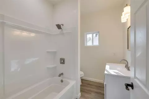 Bath - 502 N Broadway St, Checotah, OK 74426 photo 7 of 9