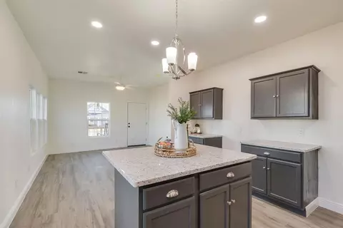Kitchen - 502 N Broadway St, Checotah, OK 74426 photo 3 of 9