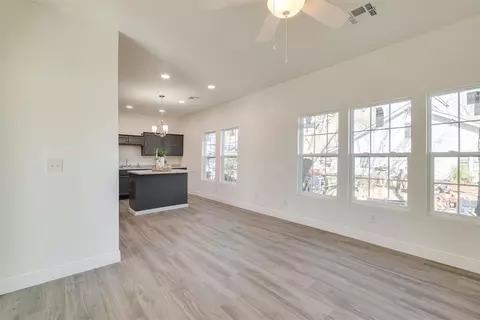Living - 502 N Broadway St, Checotah, OK 74426 photo 2 of 5