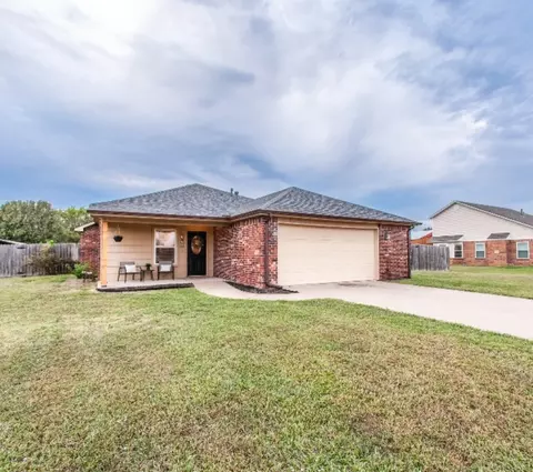 11922 Valley Ave, Collinsville, OK 74021