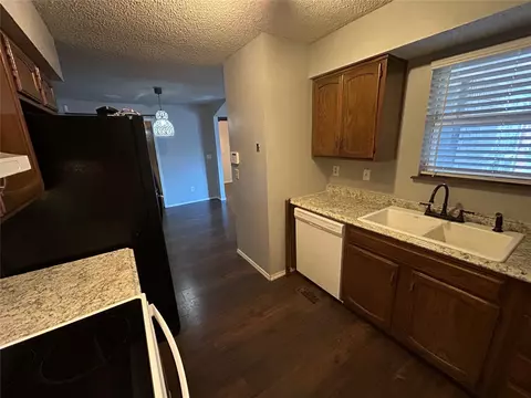 Kitchen - 8315 E 65th St, Tulsa, OK 74133 photo 1 of 6