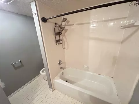 Bath - 8315 E 65th St, Tulsa, OK 74133 photo 3 of 6