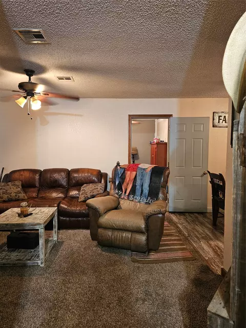 Living - 106441 S 4163 Rd, Checotah, OK 74426 photo 3 of 3