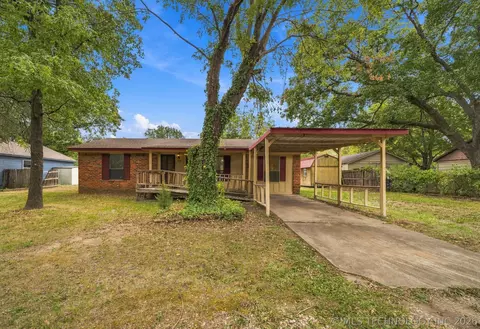 205 W Ragan St, Henryetta, OK 74437