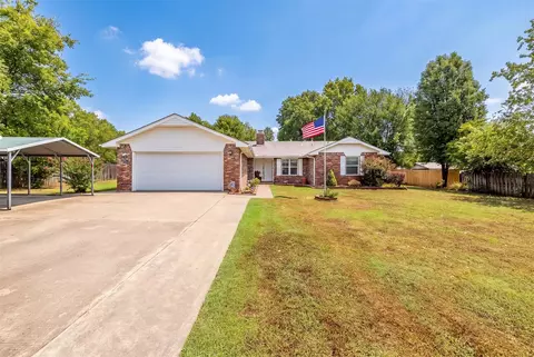 3104 North St, Muskogee, OK 74403