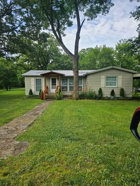889 Spring Creek Rd, Locust Grove, OK 74352