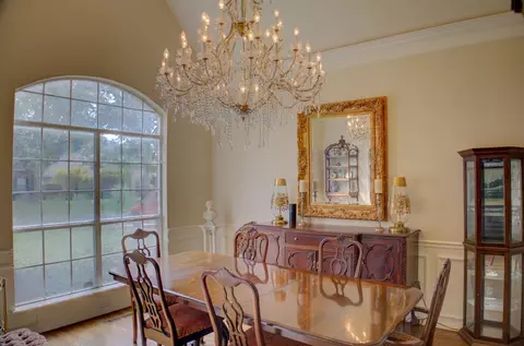 Dining - 5011 E 110th St, Tulsa, OK 74137 photo 1 of 1