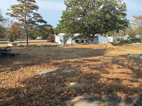 239 Berry Ln, Eufaula, OK 74432 photo 8