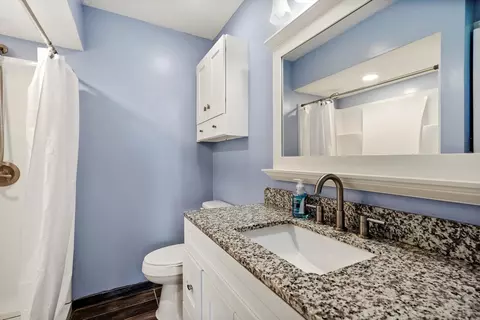 Bath - 3316 E 88th St, Tulsa, OK 74137 photo 2 of 6