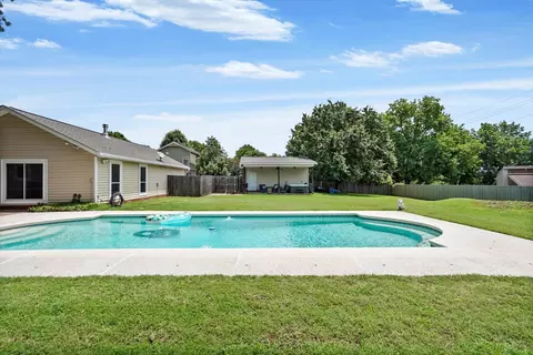 Exterior - 3316 E 88th St, Tulsa, OK 74137 photo 6 of 7
