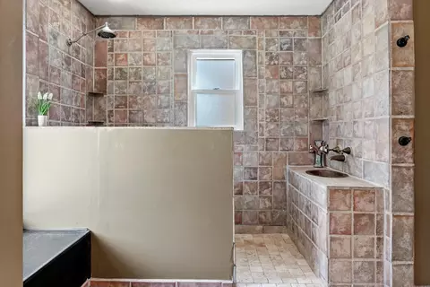 Bath - 3316 E 88th St, Tulsa, OK 74137 photo 3 of 6