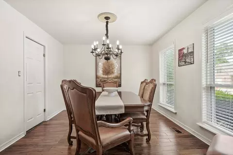 Dining - 3316 E 88th St, Tulsa, OK 74137 photo 1 of 2