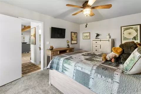 Bedroom - 114629 S 4127 Circle 133, Eufaula, OK 74432 photo 5 of 10