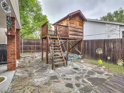 Exterior - 11010 E 67th St, Tulsa, OK 74133 photo 6 of 15
