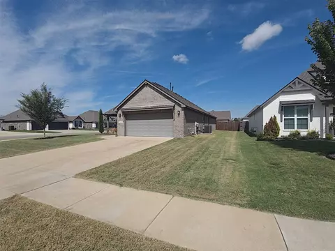 Exterior - 22605 E 103rd St S, Broken Arrow, OK 74014 photo 4 of 7